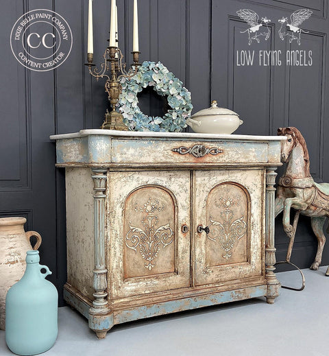 Dixie Belle Paint Burlap Chalk Mineral Paint is the perfect paint for any DIY project!
Vintage french credenza painted in Burlap Chalk Mineral Paint as well as the Patina paint and spray around the piece to give it a real old world feel.