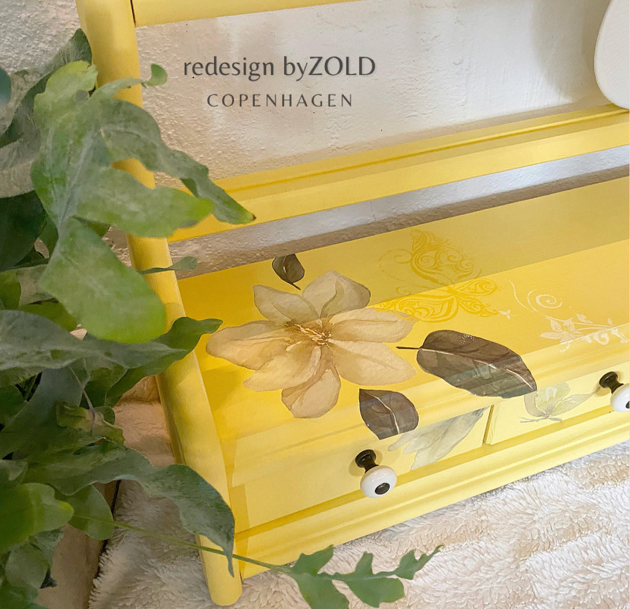 Dixie Belle Paint Daisy Chalk Mineral Paint is the perfect paint for any DIY project! A closeup of a piece painted in daisy and has a transfer on it.