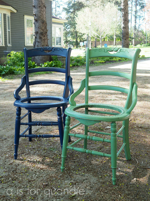 Dixie Belle Paint Kudzu Chalk Mineral Paint is the perfect paint for any DIY project!
Two vintage chairs one painting in Kudzu Chalk Mineral Paint and the other painted in Bunker Hill Blue CMP staged outside on a dirt driveway.