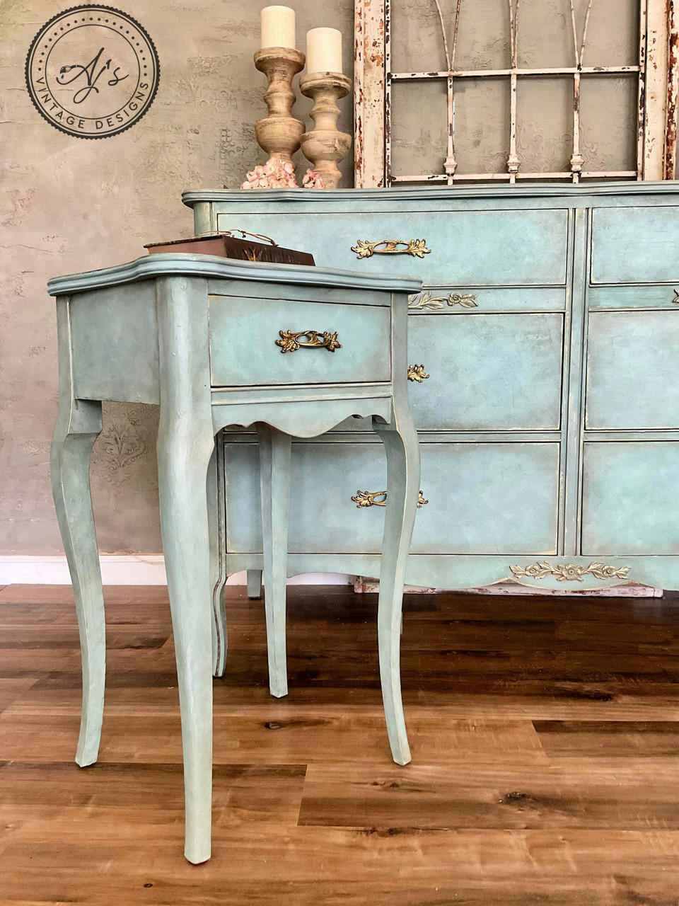 Dixie Belle Paint Pearlescent Glaze. blue chalk painted end table and dresser with Pearlescent Glaze on them.