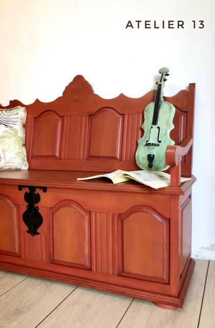 Dixie Belle Paint Rusty Nail Chalk Mineral Paint is the perfect paint for any DIY project! A Victorian bench with a hutch underneath that is painted in rusty nail.