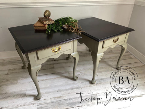 Dixie Belle Paint Spanish Moss Chalk Mineral Paint is the perfect paint for any DIY project! 2 elegant side tables with a dark wooden top and painted in spanish moss chalk mineral paint.