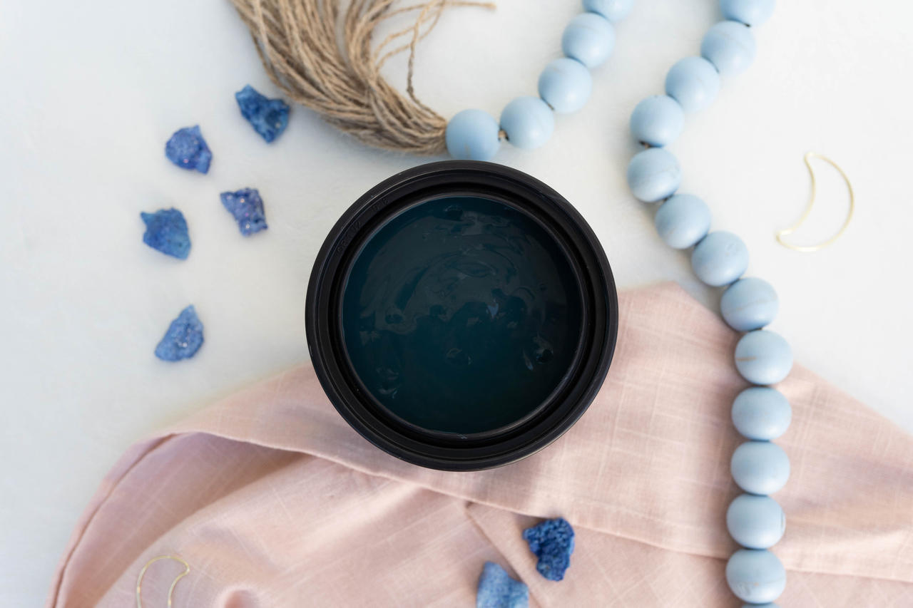 Galaxy Terra Clay Paint provides endless possibilities for your imagination and can be used on wood, canvas, tile, fabric and more!