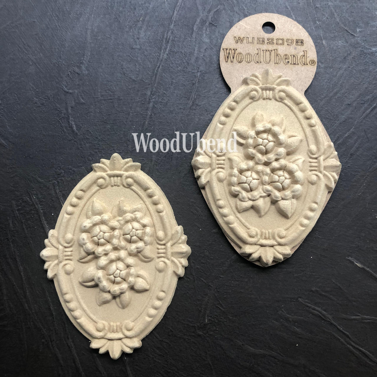 WoodUBend Floral Applique #2098 Set of 2
Image shows full set of the Floral Applique #2098 Set of 2 one with the packaging while the other without, staged side by side on a black background.